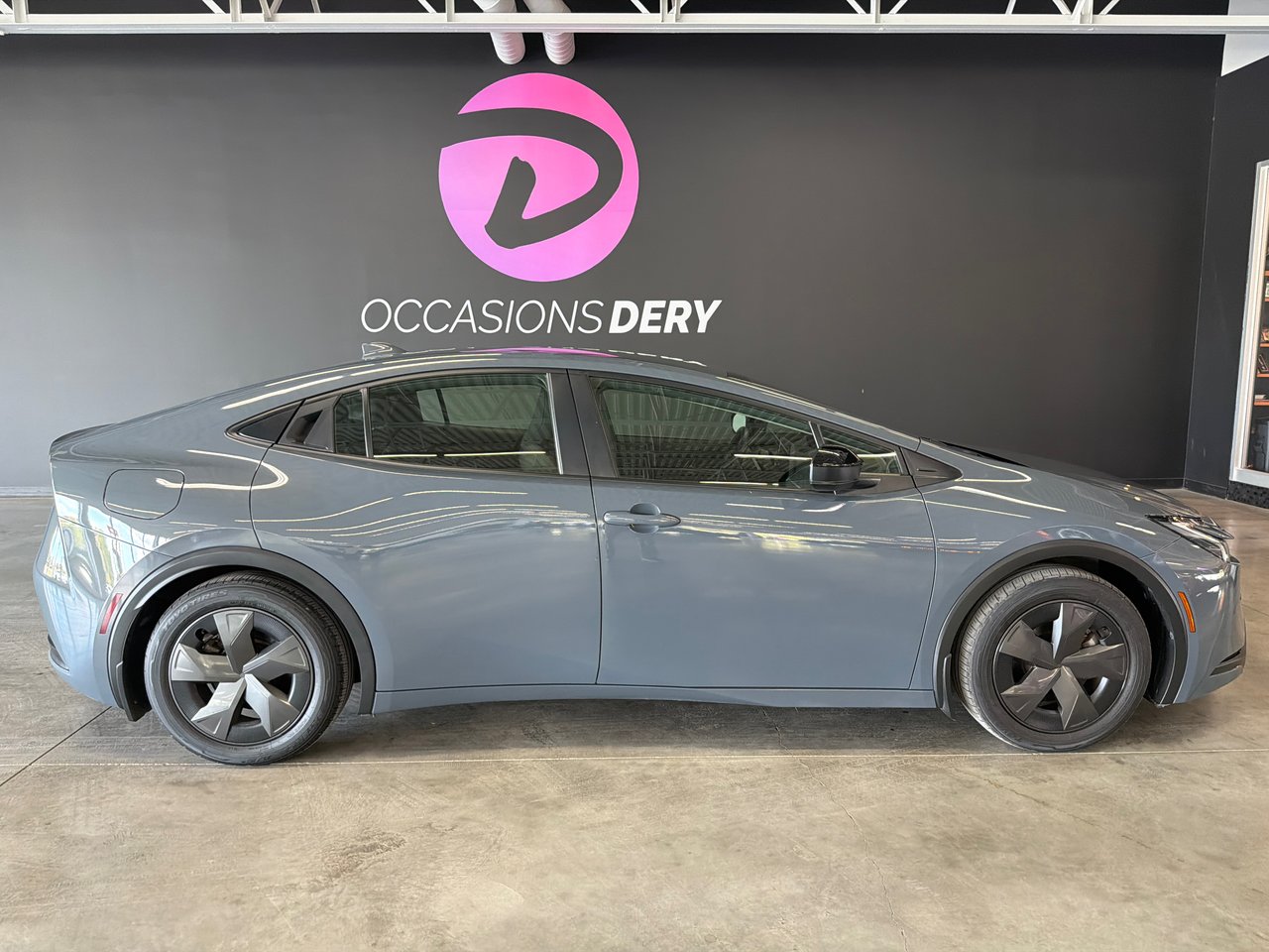 2023 Toyota Prius Prime SE FWD