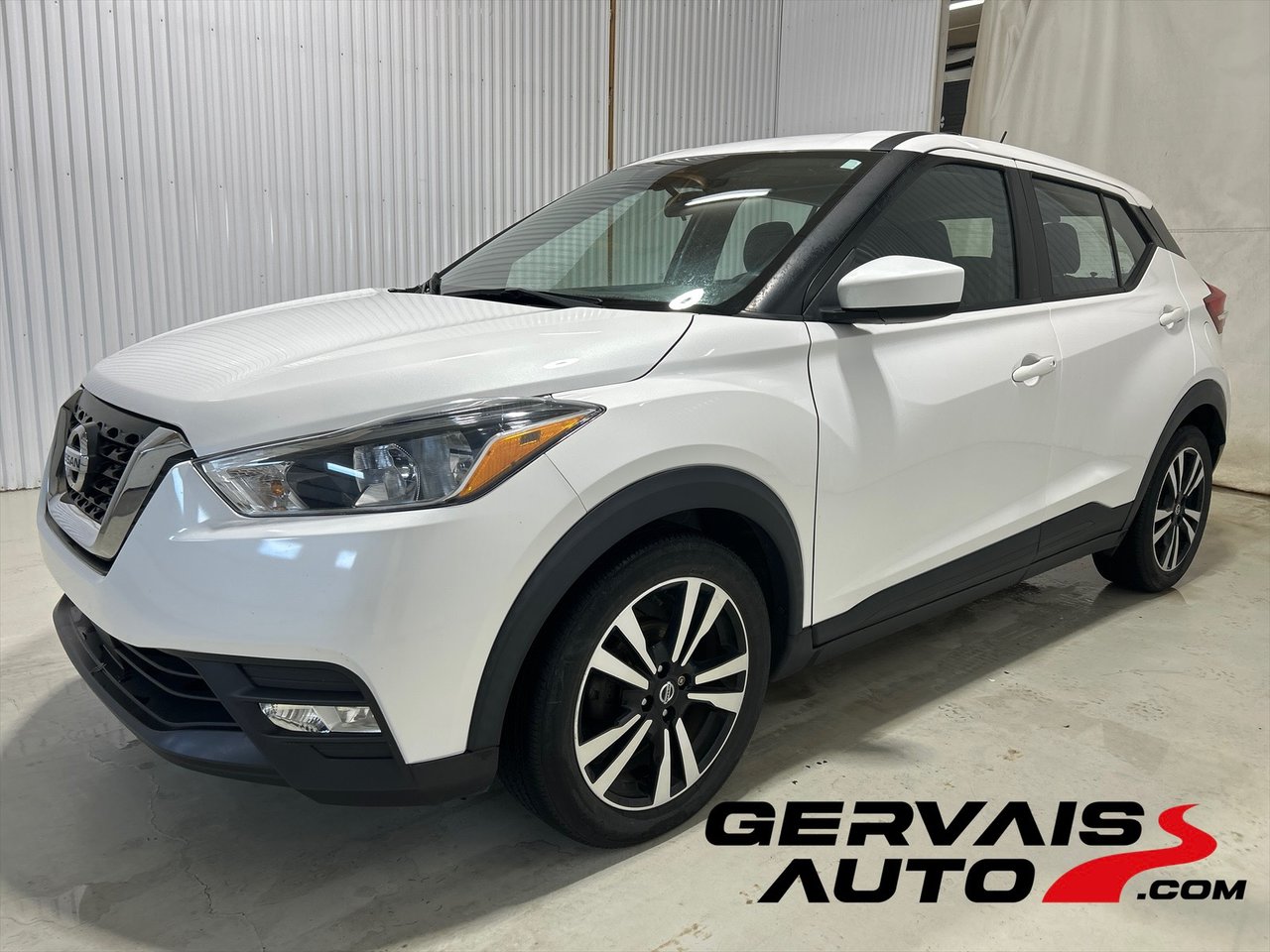 Nissan Kicks SV FWD