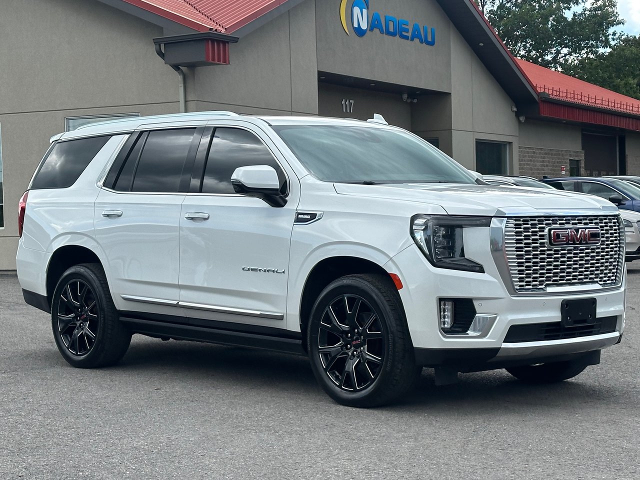 2023 GMC Yukon Denali 4WD
