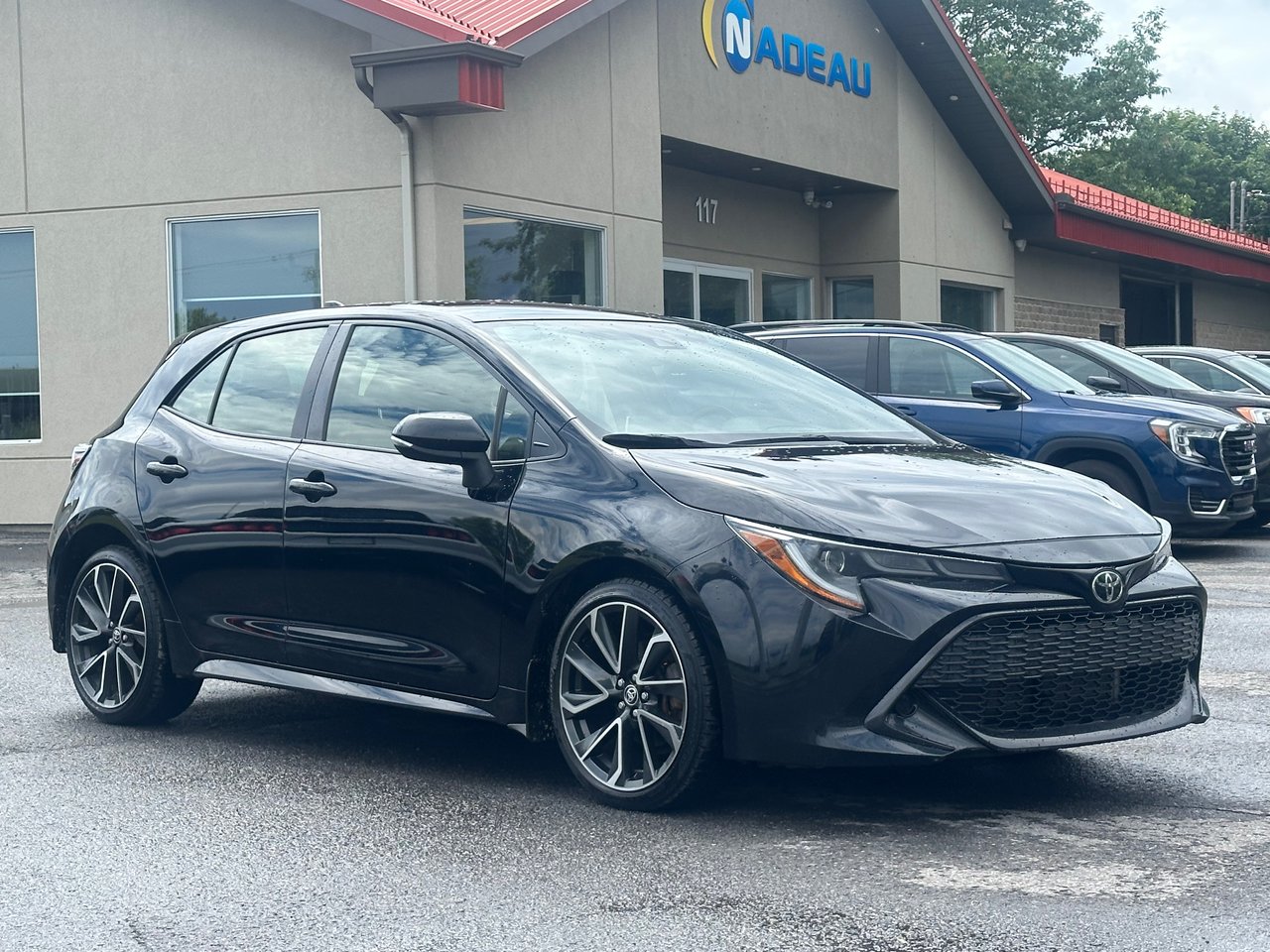  2019 Toyota Corolla Hatchback SE FWD   