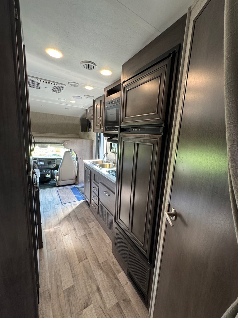 Chevrolet Express Commercial Cutaway CLASSE C JAYCO REDHAWK SE 22C 2022-32