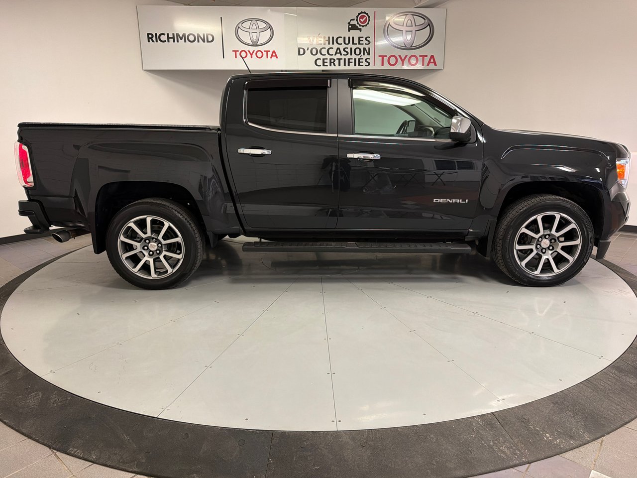 GMC Canyon 4WD Denali *BEAU CAMION + BAS KILOMÉTRAGE* 2020-11