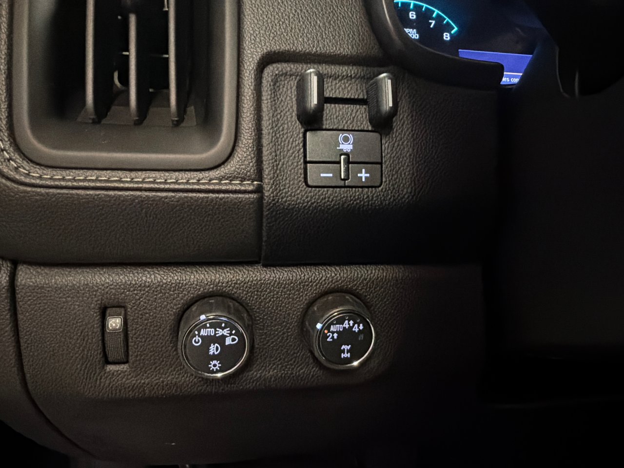 GMC Canyon 4WD Denali *BEAU CAMION + BAS KILOMÉTRAGE* 2020-29