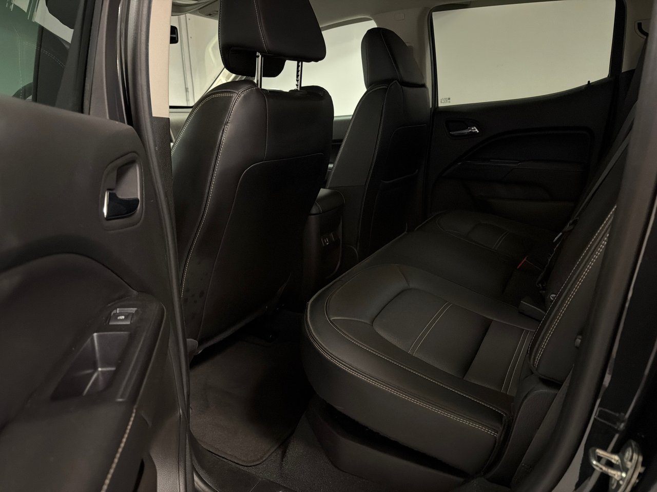 GMC Canyon 4WD Denali *BEAU CAMION + BAS KILOMÉTRAGE* 2020-17