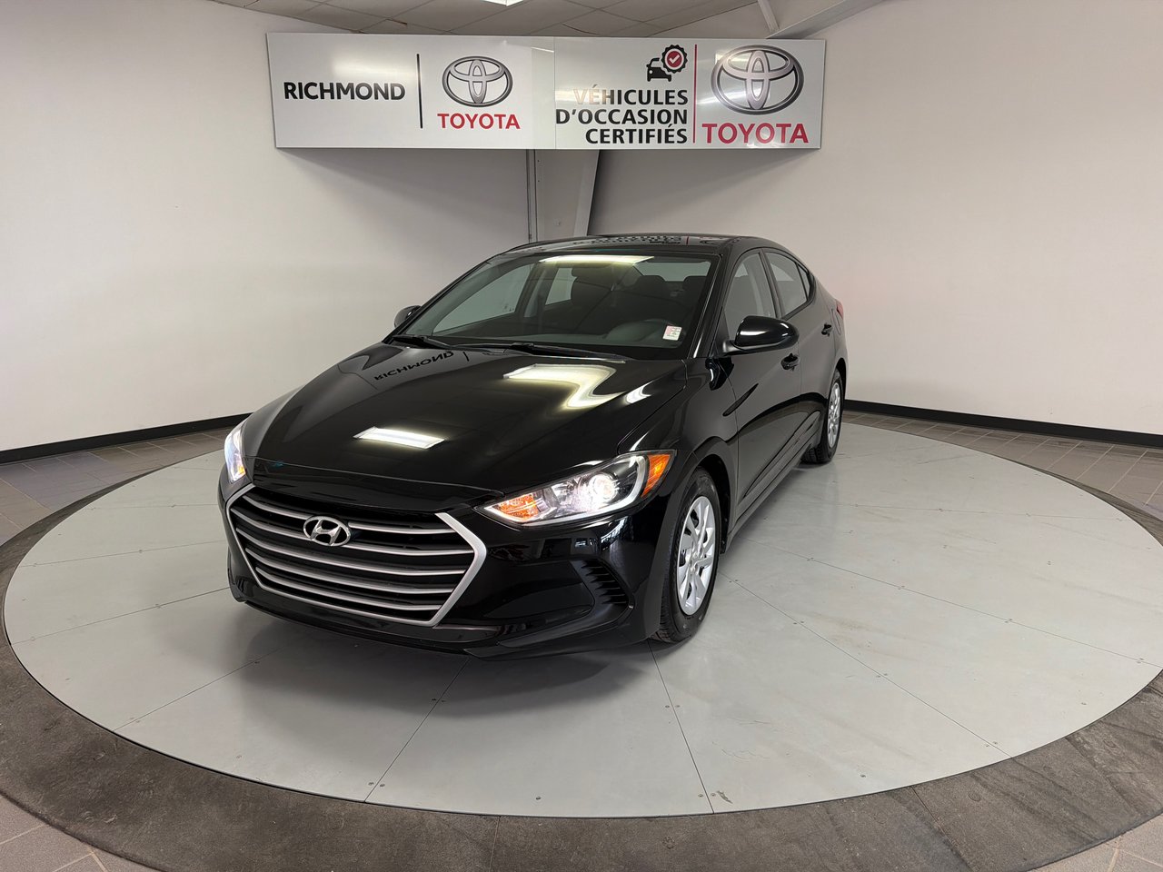 2017 Hyundai Elantra LE *BAS KILOMÉTRAGE*-1