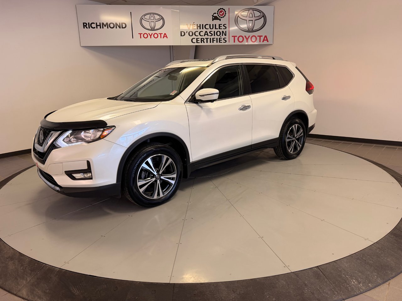 Nissan Rogue SV *BAS KILOMÉTRAGE + TRÈS BEAU VÉHICULE** 2019-2