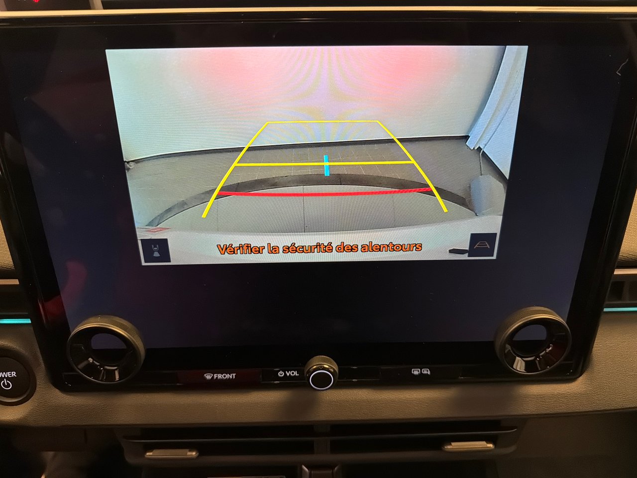 2026 Toyota bZ XLE FWD *DÉMONSTRATEUR*-25