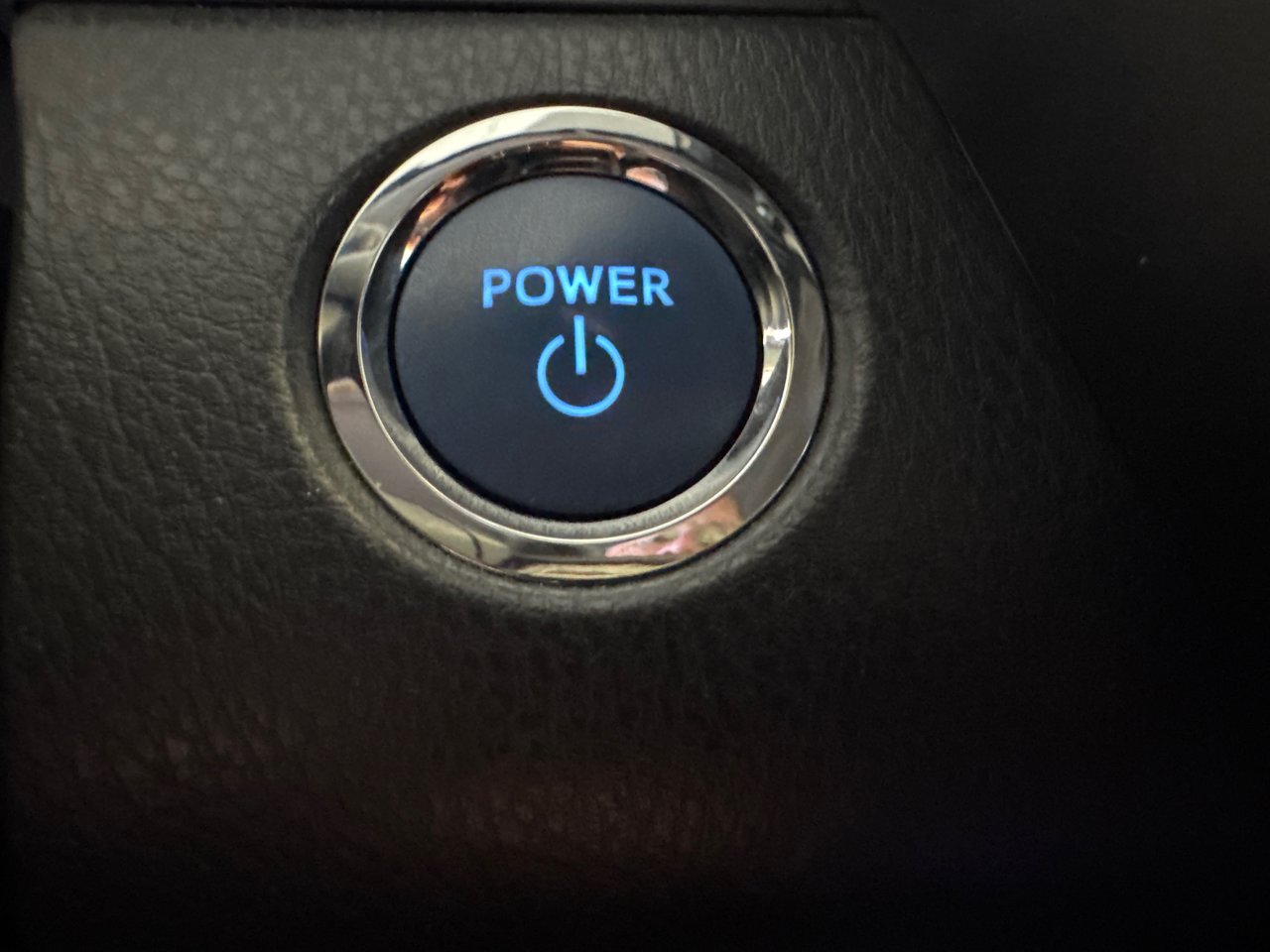 2023 Toyota Camry Hybrid LE *TRÈS BEAU VÉHICULE*-27