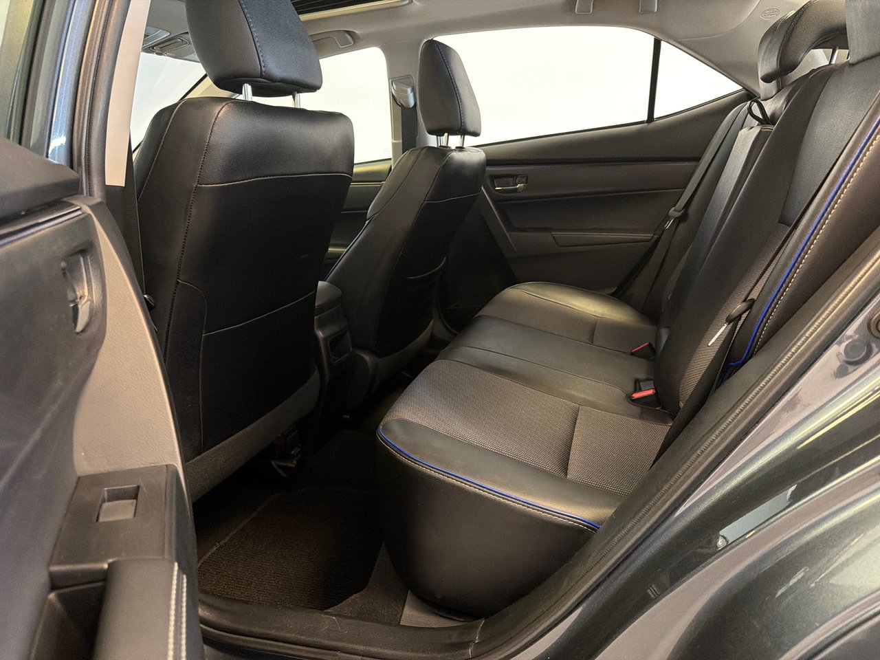 2018 Toyota Corolla SE AMÉLIORÉ *TRÈS BEAU VÉHICULE*-14