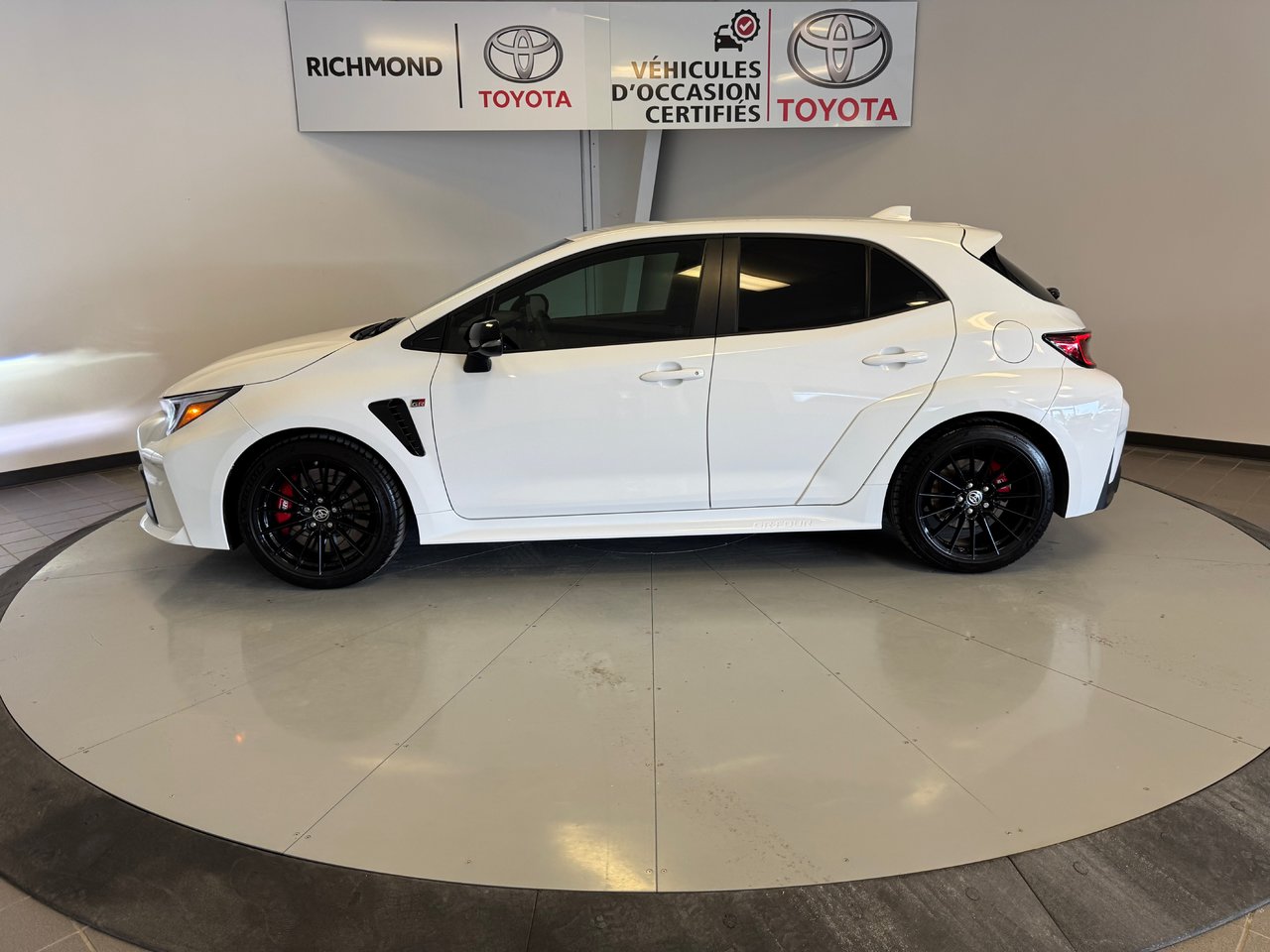 Toyota GR Corolla STANDARD PACKAGE 2024-3