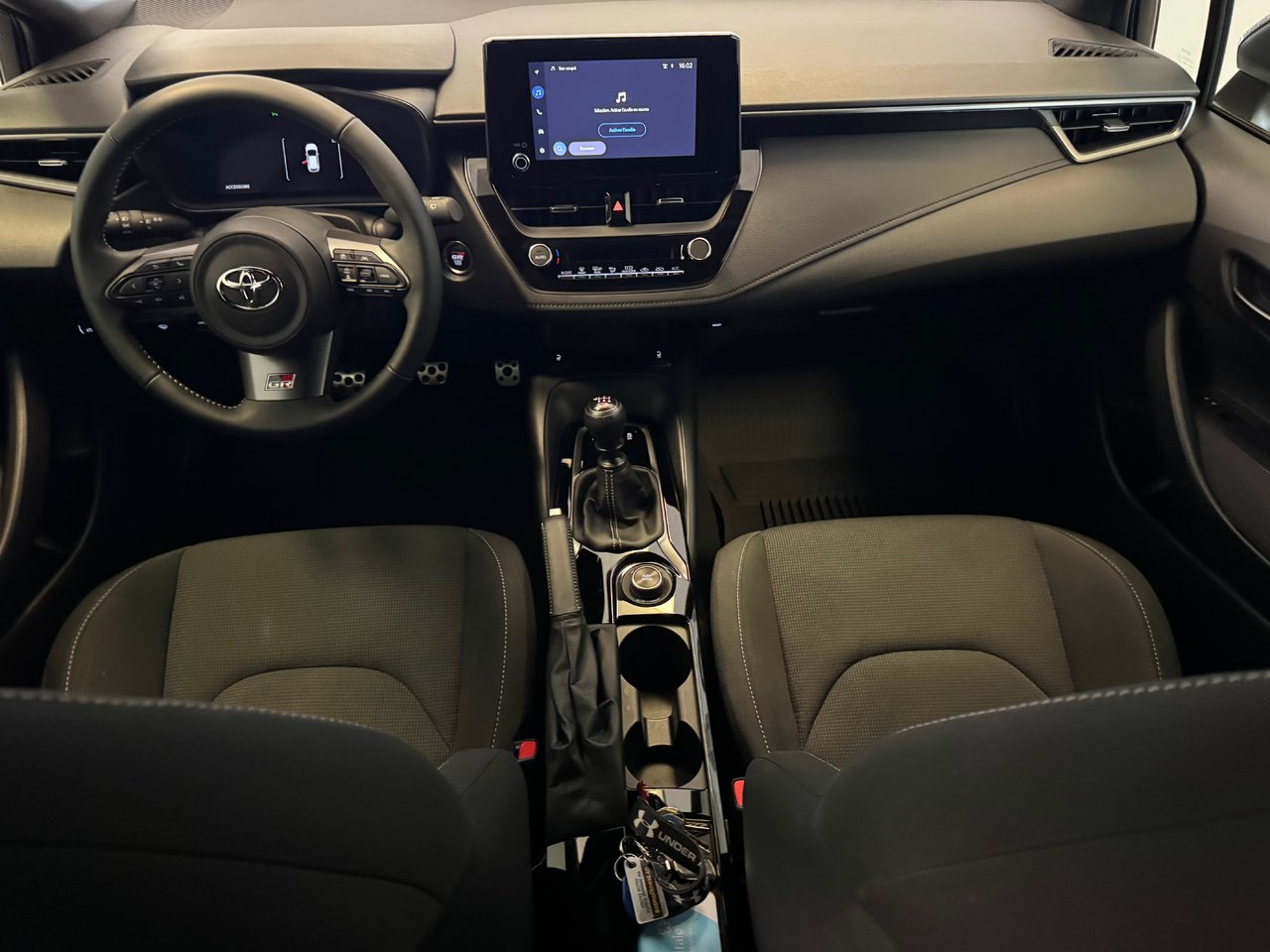 Toyota GR Corolla STANDARD PACKAGE 2024-13