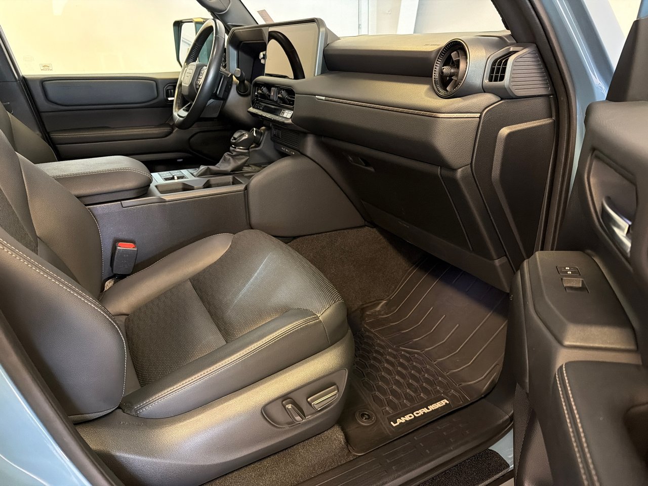 Toyota Land Cruiser PREMIERE EDITION *BALANCE DE GARANTIE PROLONGÉE* 2024-17