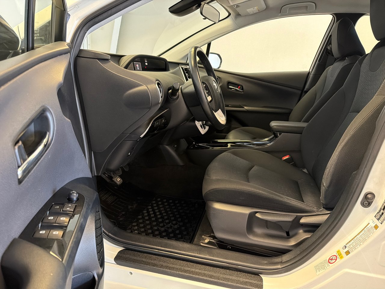 2017 Toyota Prius Prime-14