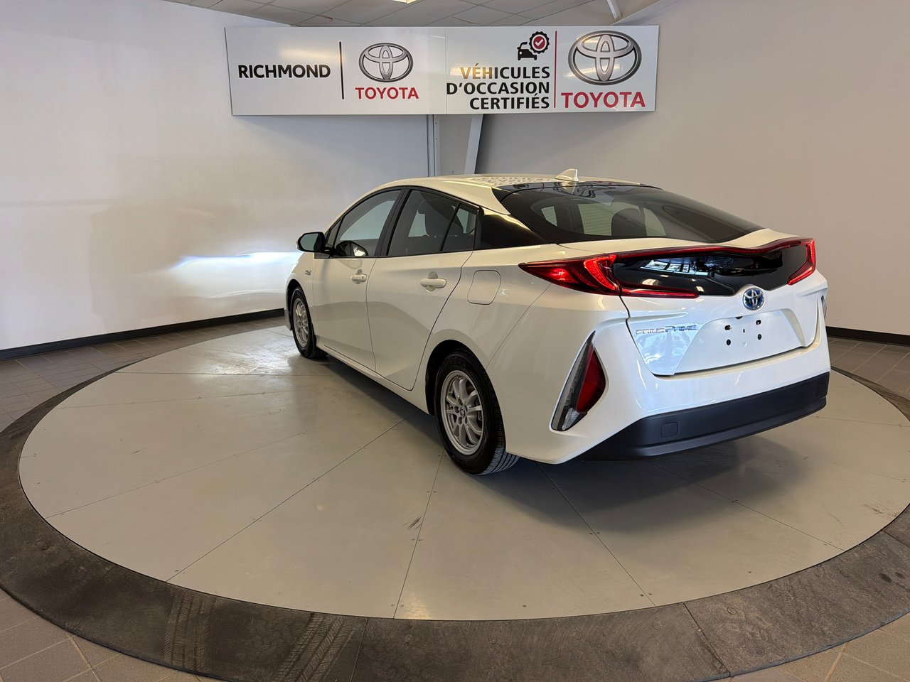 2017 Toyota Prius Prime-6