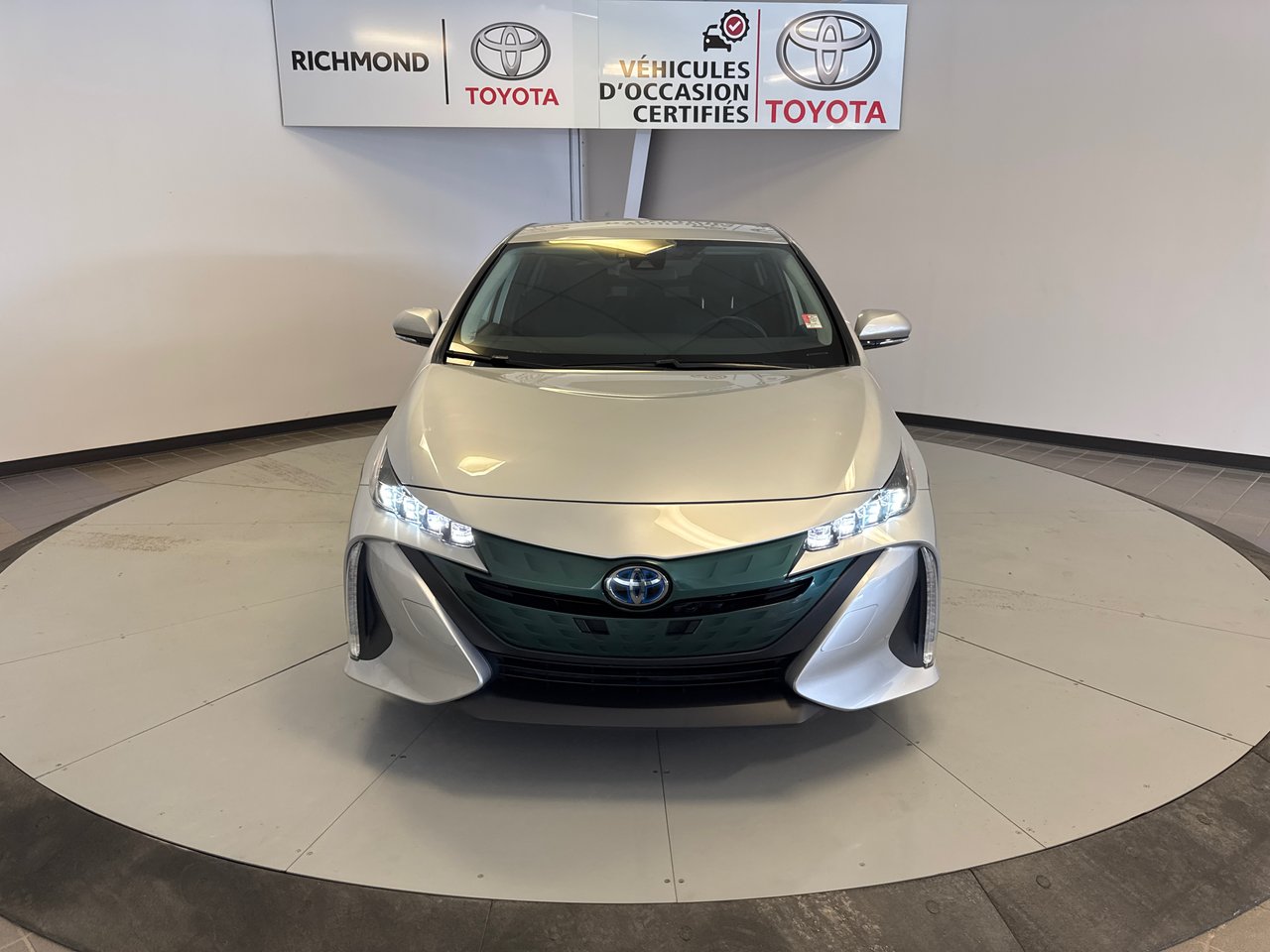 Toyota PRIUS PRIME *TRÈS BEAU VÉHICULE* 2020-12