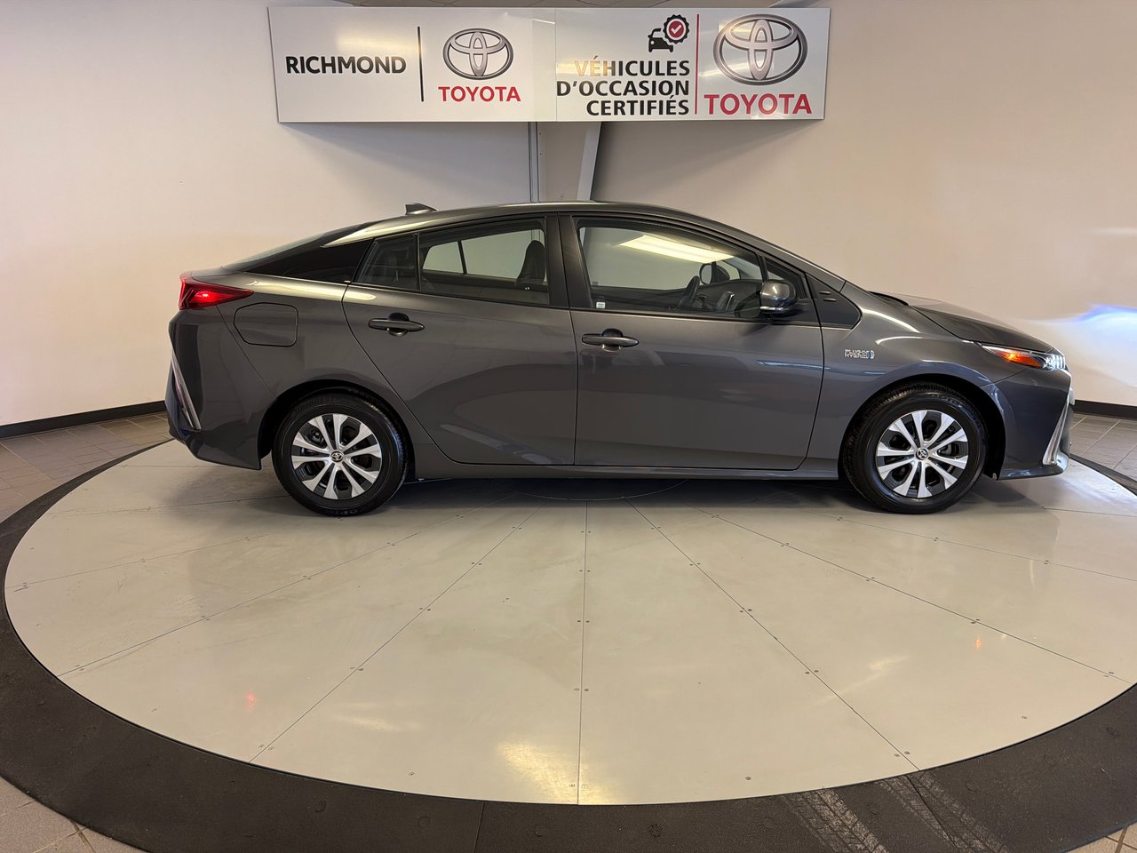 2021 Toyota Prius Prime AMÉLORÉ *TRÈS BEAU VÉHICULE + BAS KILO**-10