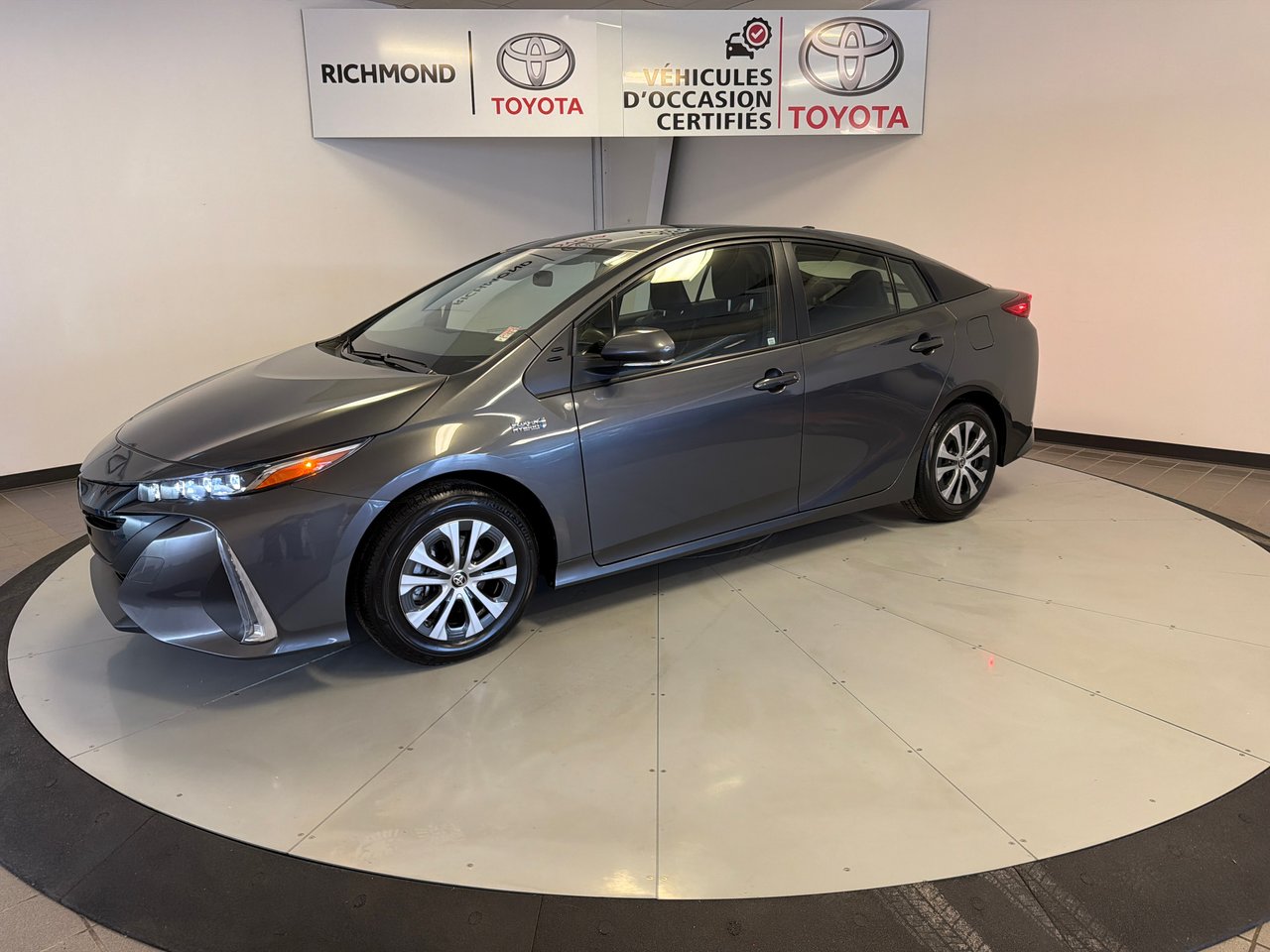 2021 Toyota Prius Prime AMÉLORÉ *TRÈS BEAU VÉHICULE + BAS KILO**-3