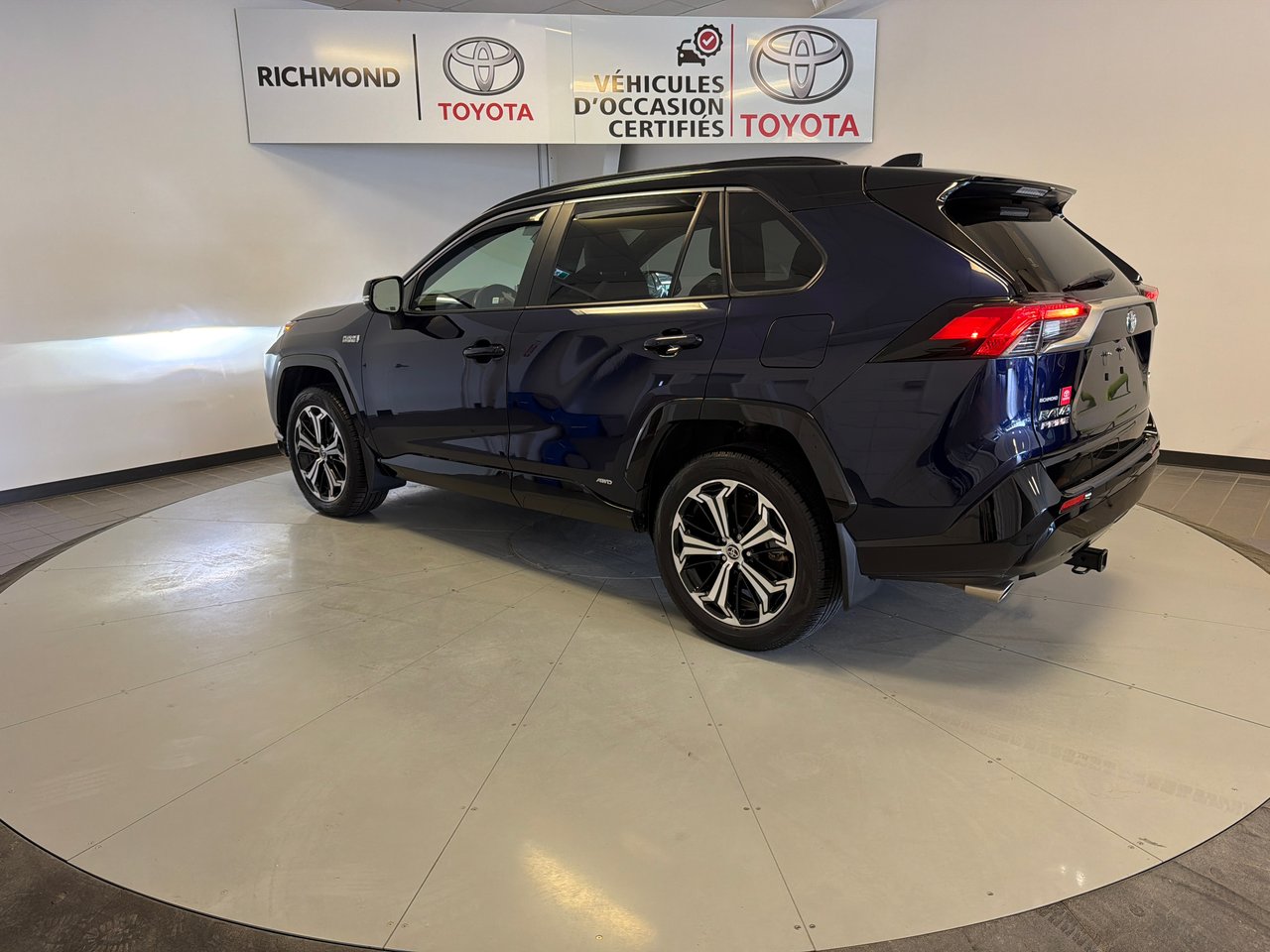 Toyota RAV4 Plug-in Hybrid XSE AWD 2023-5