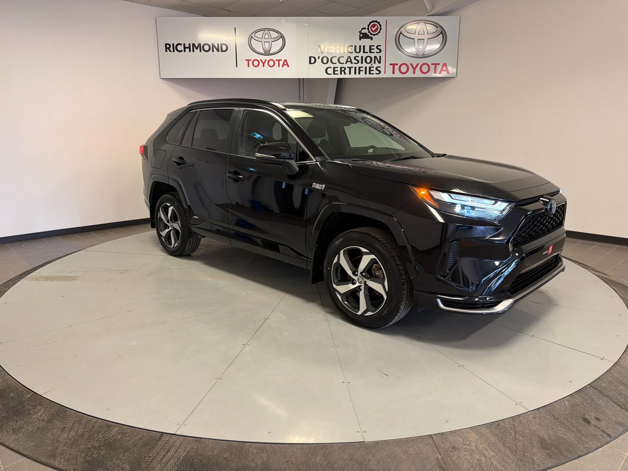 2024 Toyota RAV4 Plug-in Hybrid SE AWD *TRÈS BEAU VÉHICULE*-10