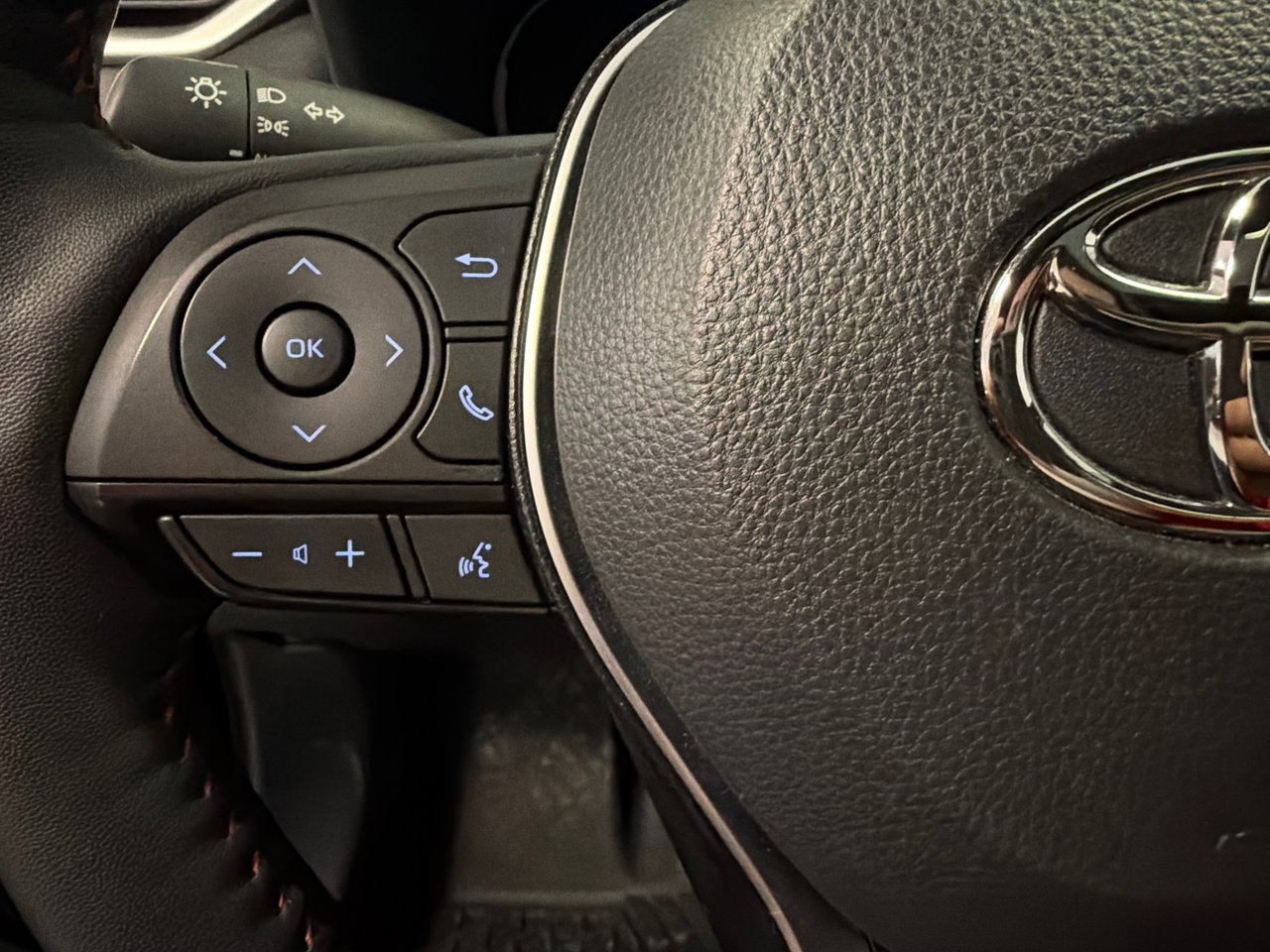 2024 Toyota RAV4 Plug-in Hybrid SE AWD *TRÈS BEAU VÉHICULE*-29