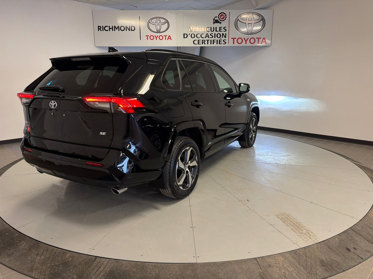 2024 Toyota RAV4 Plug-in Hybrid SE AWD *TRÈS BEAU VÉHICULE*-7