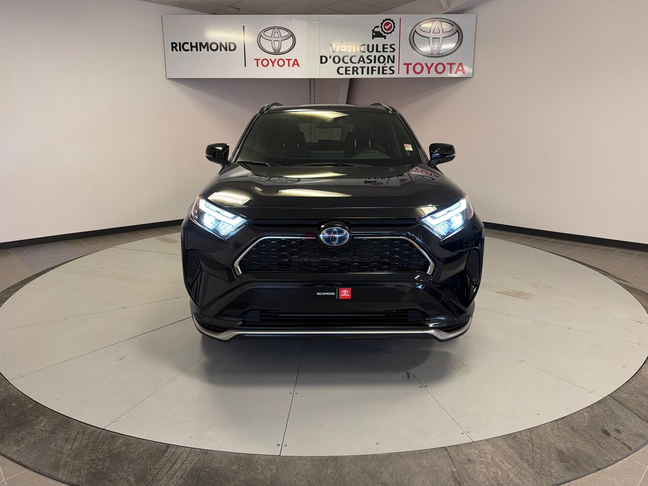 2024 Toyota RAV4 Plug-in Hybrid SE AWD *TRÈS BEAU VÉHICULE*-12