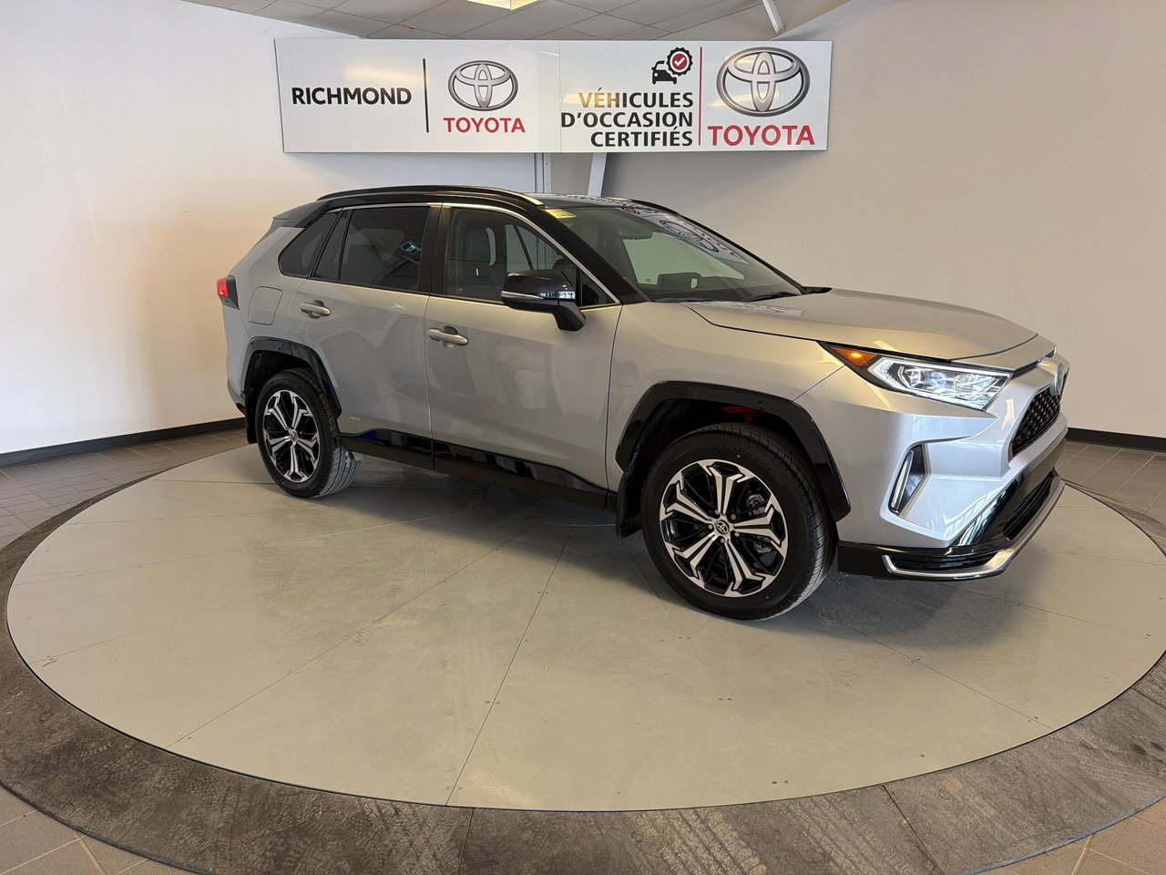2021 Toyota RAV4 Prime XSE AWD-11