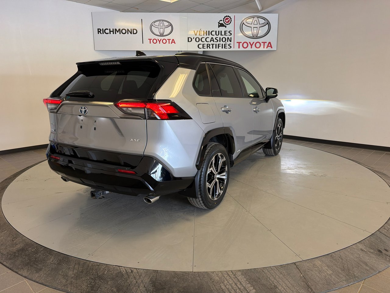 2021 Toyota RAV4 Prime XSE AWD-8
