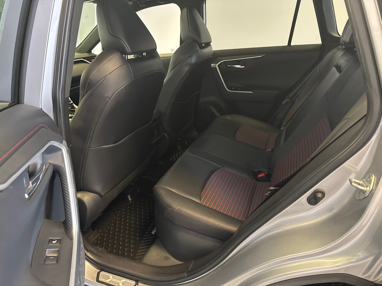 Toyota RAV4 Prime XSE *TRÈS BEAU VÉHICULE* 2023-16