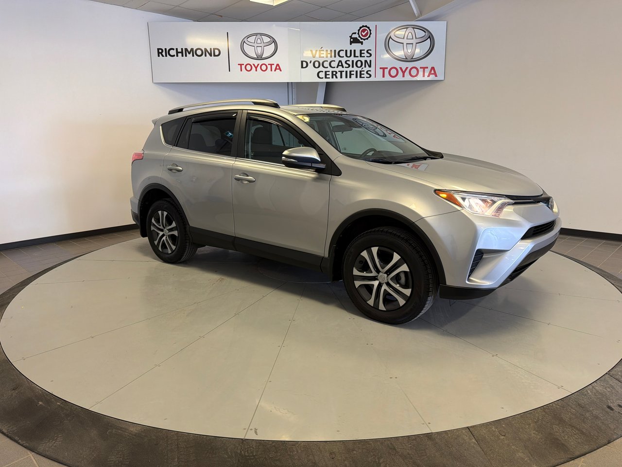 2017 Toyota RAV4 LE-11