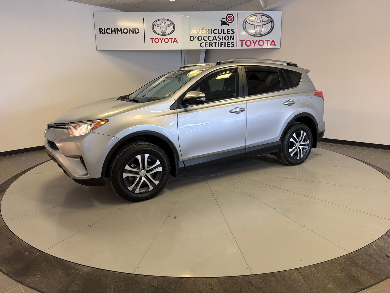 2017 Toyota RAV4 LE-3