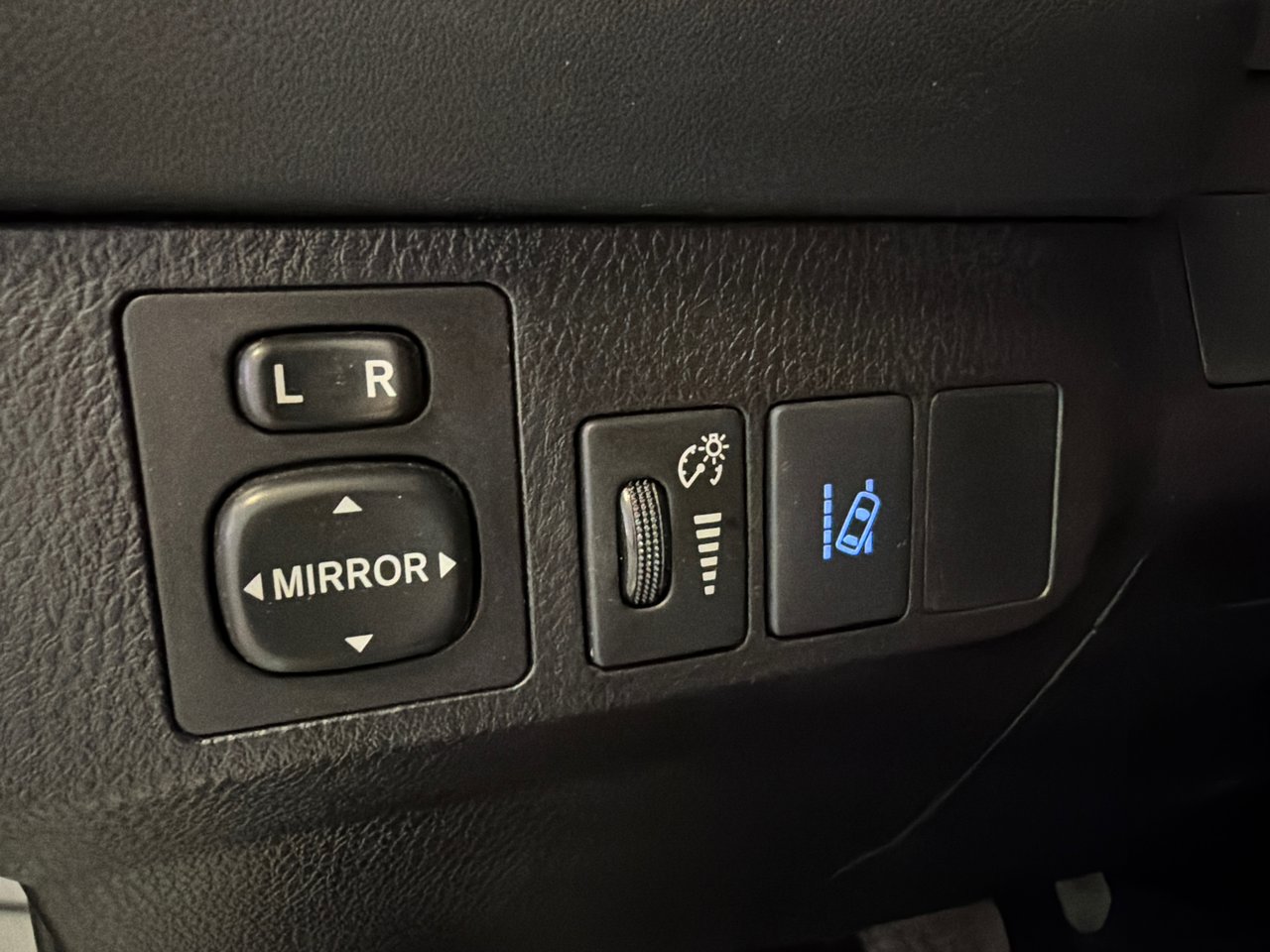 2017 Toyota RAV4 LE-30