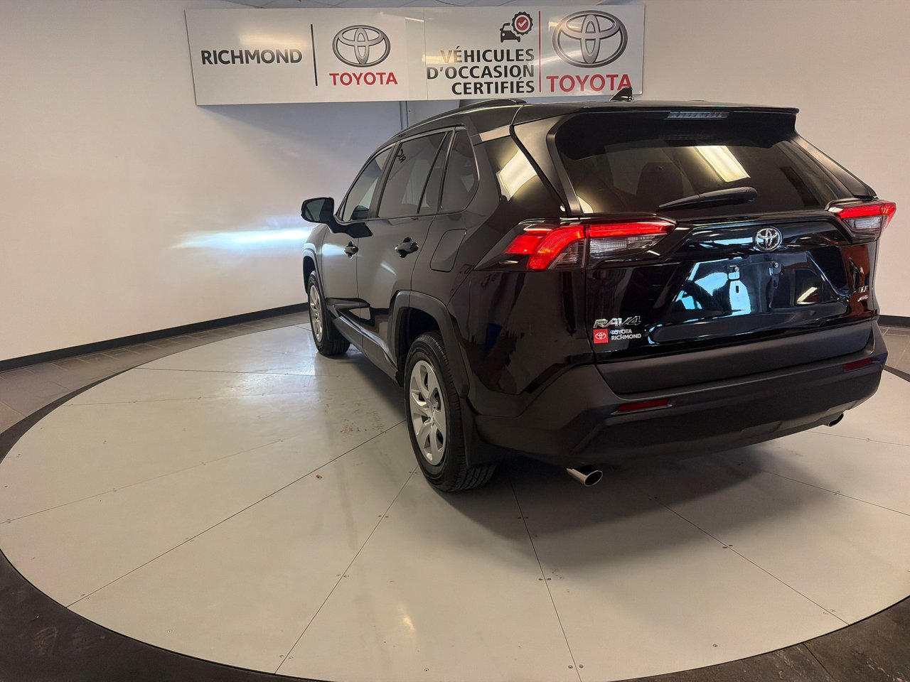 Toyota RAV4 LE AWD *TRÈS BEAU VÉHICULE* 2020-5