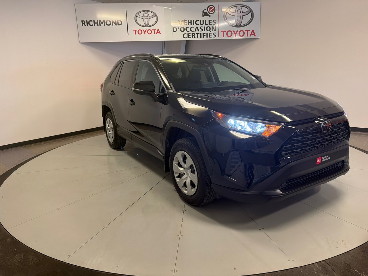 Toyota RAV4 LE AWD *TRÈS BEAU VÉHICULE* 2020-11