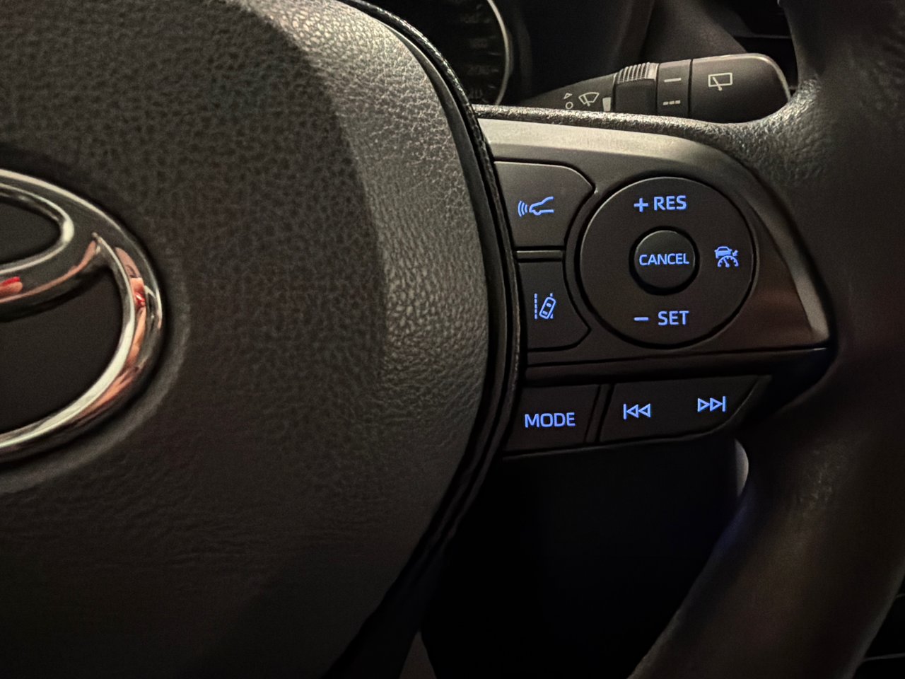 Toyota RAV4 LE AWD *TRÈS BEAU VÉHICULE* 2020-25