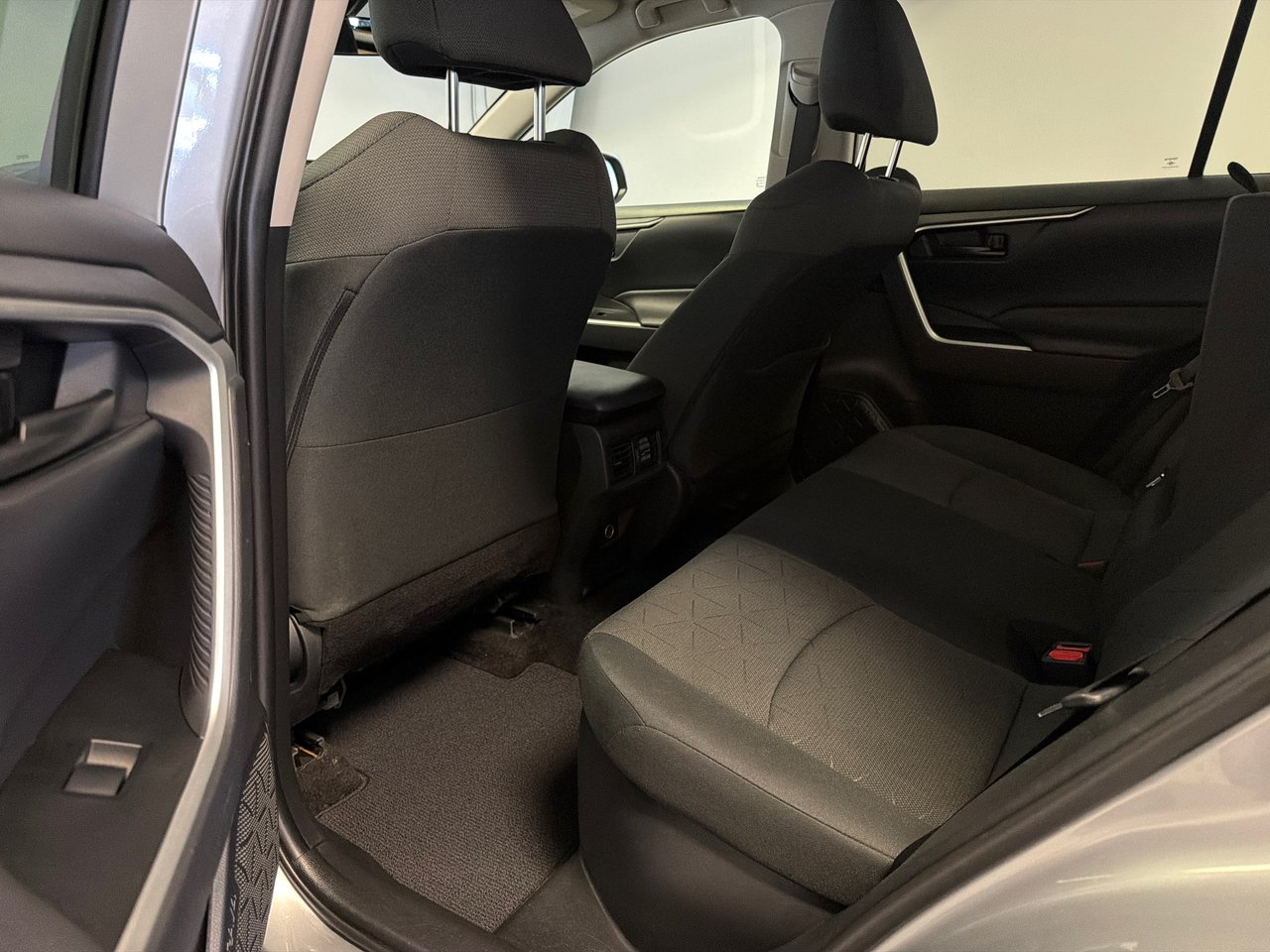2021 Toyota RAV4 Hybrid LE *TRÈS BEAU VÉHICULE*-13