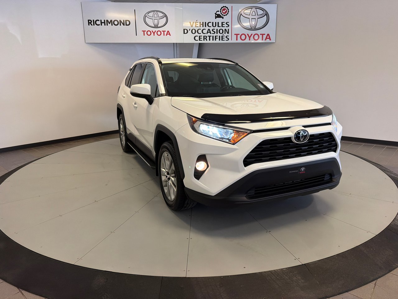 2021 Toyota RAV4 XLE AWD *TRÈS BEAU VÉHICULE*-10
