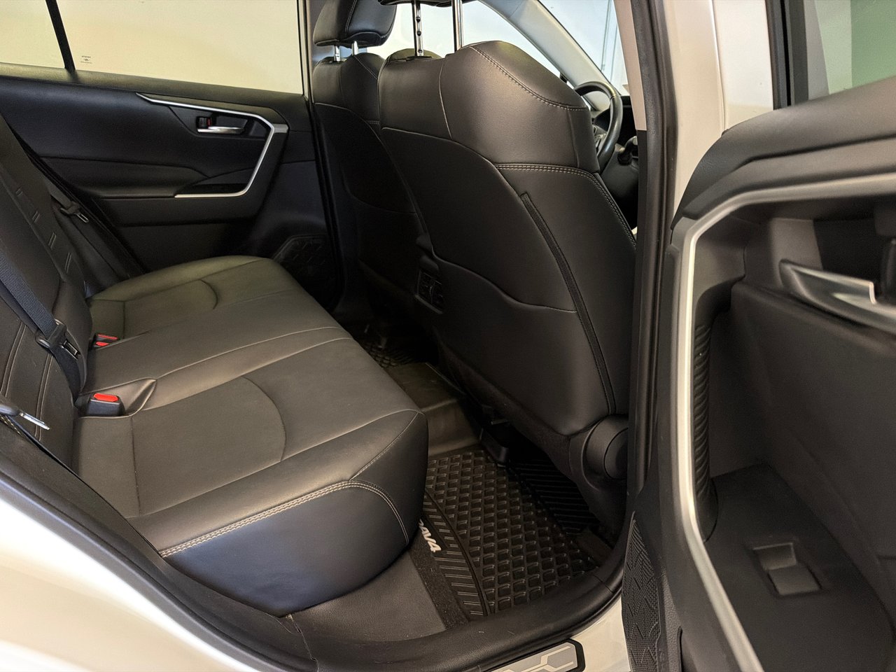 2021 Toyota RAV4 XLE AWD *TRÈS BEAU VÉHICULE*-17