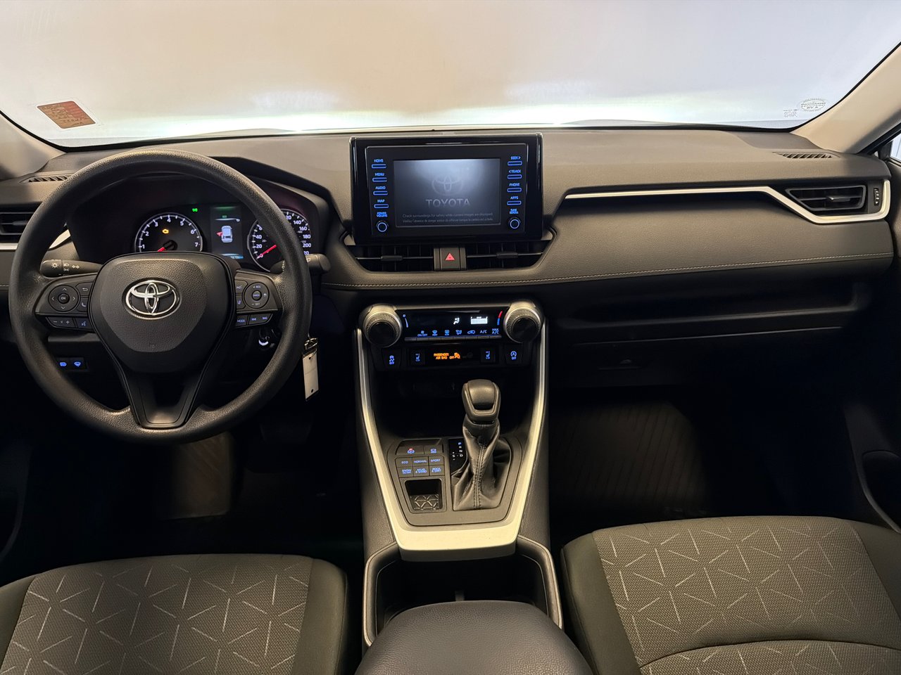 Toyota RAV4 LE AWD *TRÈS BEAU VÉHICULE* 2022-23