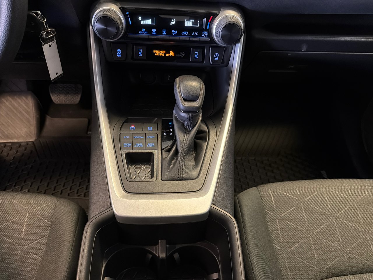 Toyota RAV4 LE AWD *TRÈS BEAU VÉHICULE* 2022-35