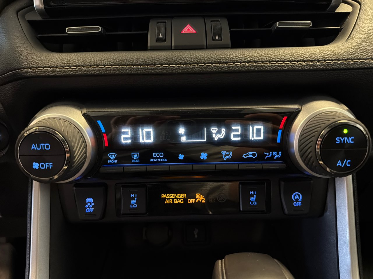 2022 Toyota RAV4 XLE PREMIUM-28