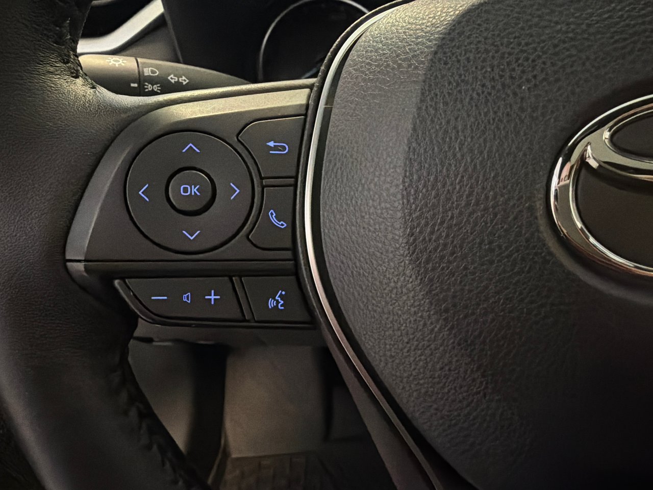 2022 Toyota RAV4 Hybrid SE *BAS KILOMÉTRAGE + TRÈS BEAU VÉHICULE*-30
