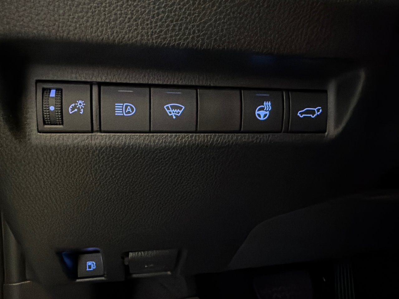 2022 Toyota RAV4 Hybrid SE *BAS KILOMÉTRAGE + TRÈS BEAU VÉHICULE*-31
