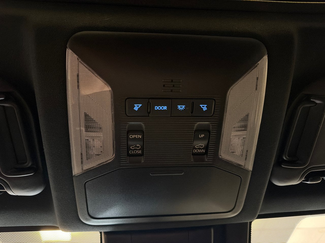 2022 Toyota RAV4 Hybrid SE *BAS KILOMÉTRAGE + TRÈS BEAU VÉHICULE*-33