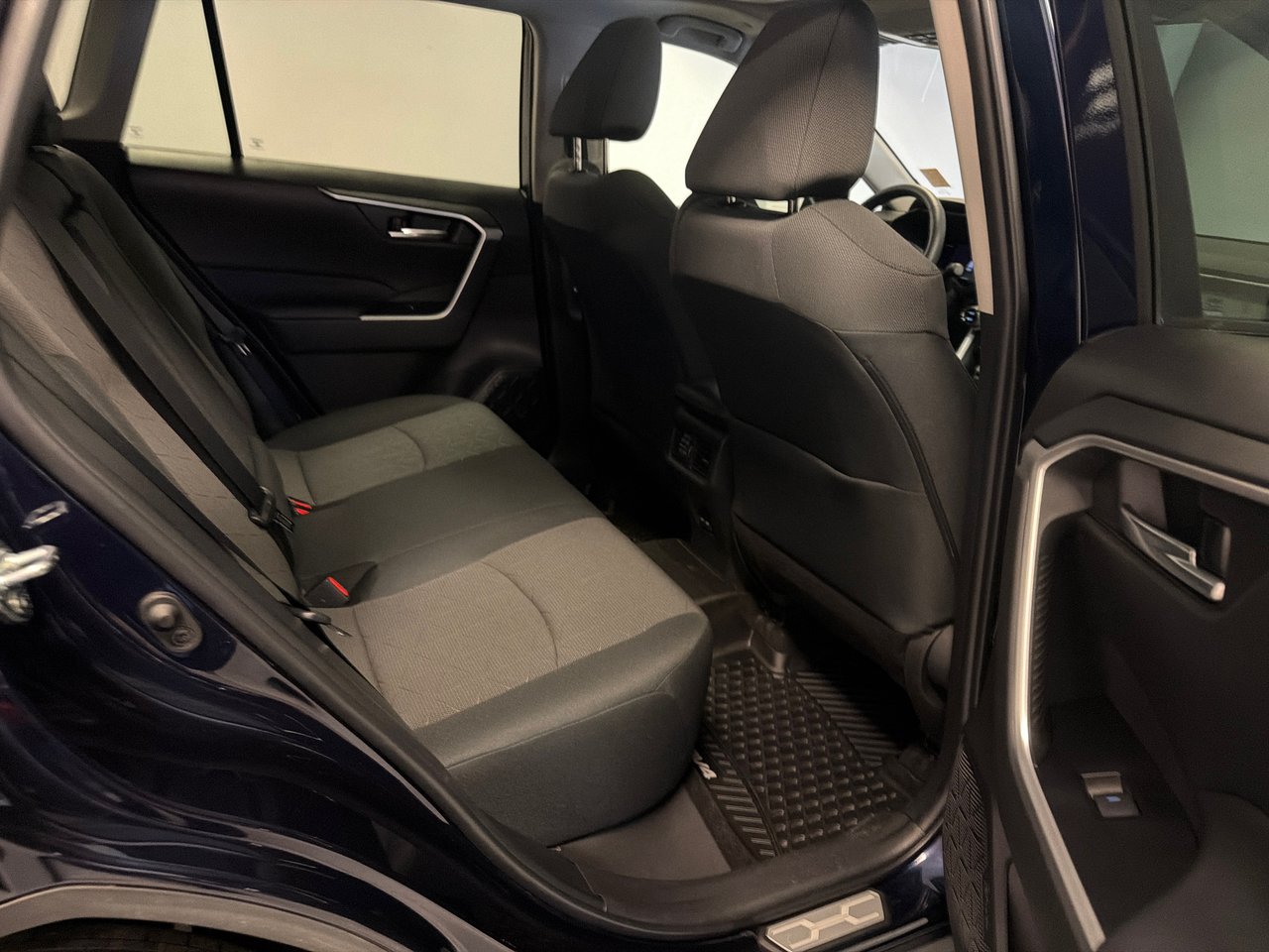 Toyota RAV4 XLE AWD *BAS KILOMÉTRAGE* 2023-18