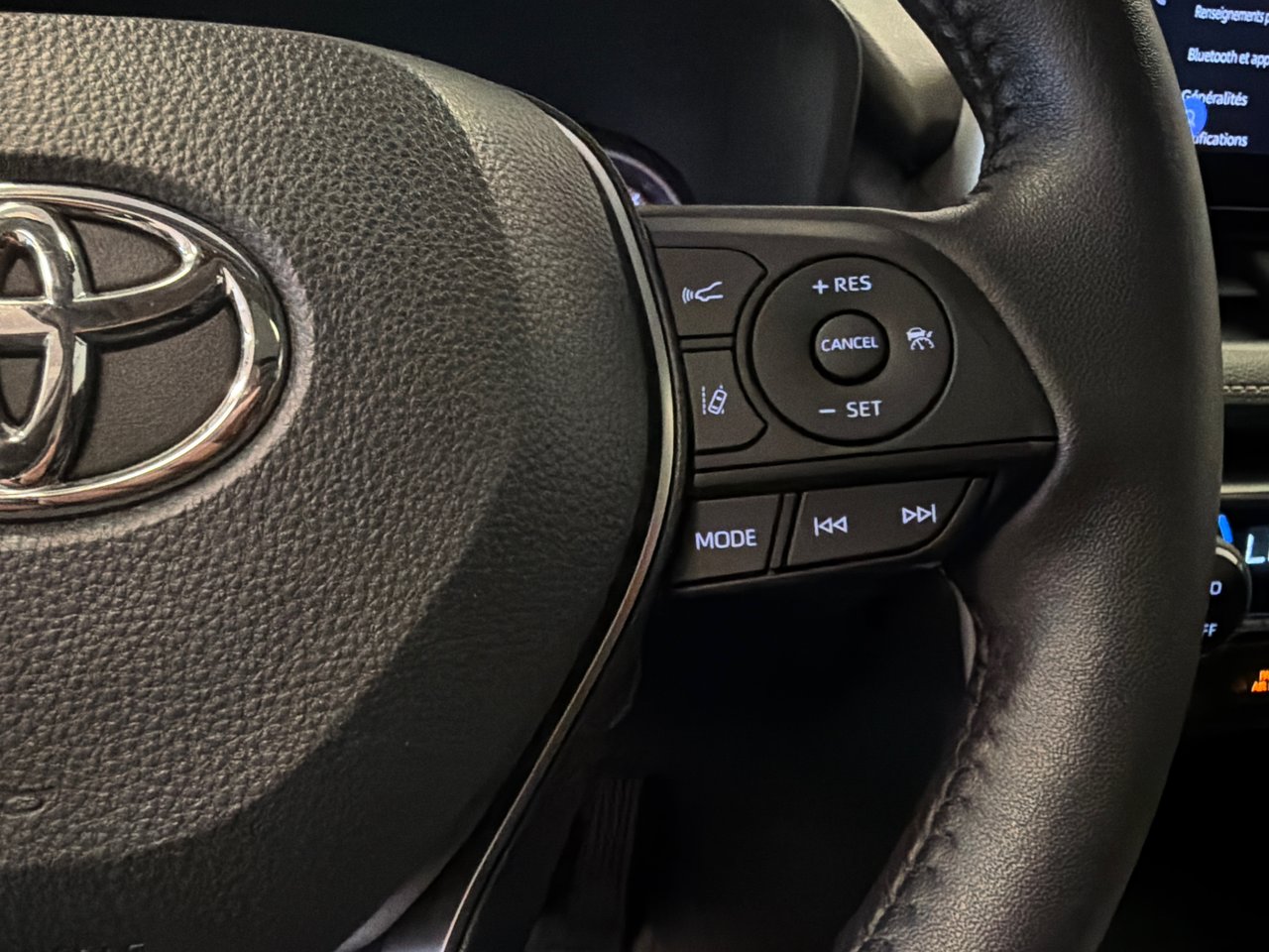 Toyota RAV4 XLE AWD *BAS KILOMÉTRAGE* 2023-27