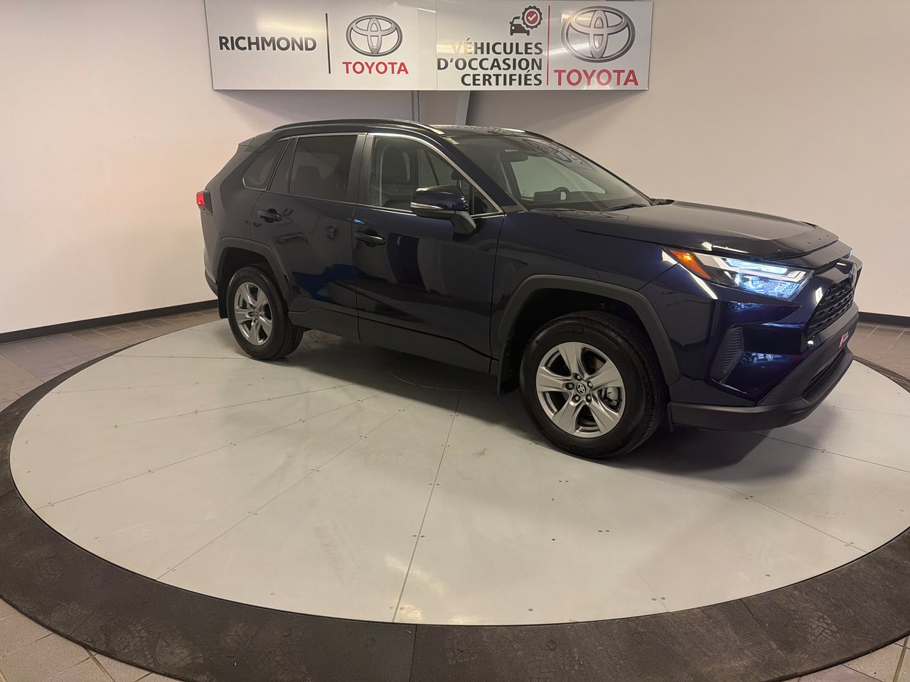 Toyota RAV4 XLE AWD *BAS KILOMÉTRAGE* 2023-10
