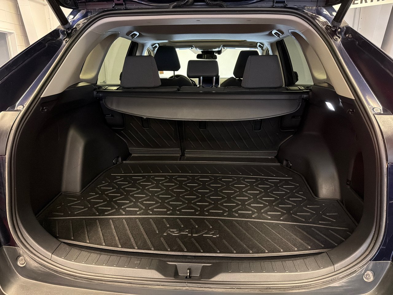 Toyota RAV4 XLE AWD *BAS KILOMÉTRAGE* 2023-17