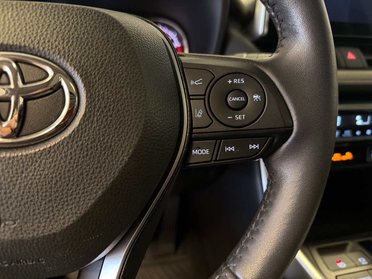 2023 Toyota RAV4 XLE AWD *BAS KILOMÉTRAGE*-28