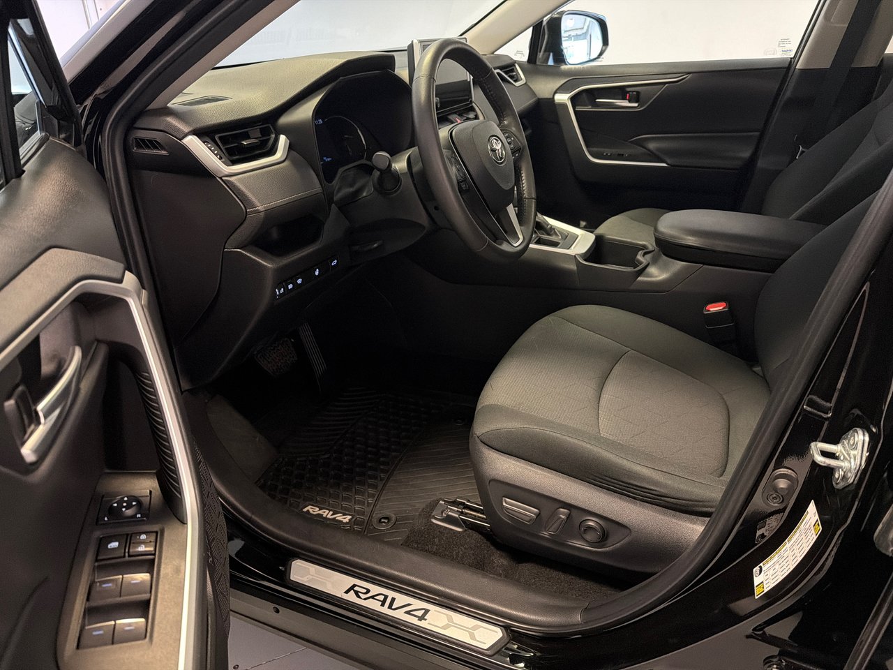 2023 Toyota RAV4 XLE AWD *BAS KILOMÉTRAGE*-15